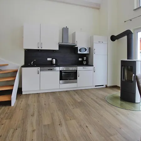 Hafenflair Am Plauer *